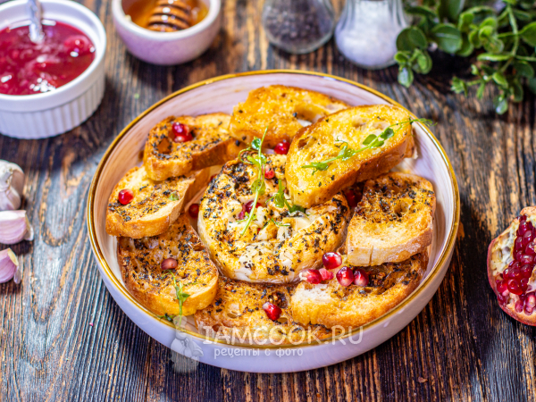 Сыр камамбер в аэрогриле, рецепт с фото