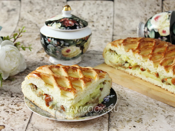 Пирог с картошкой и опятами в духовке, рецепт с фото