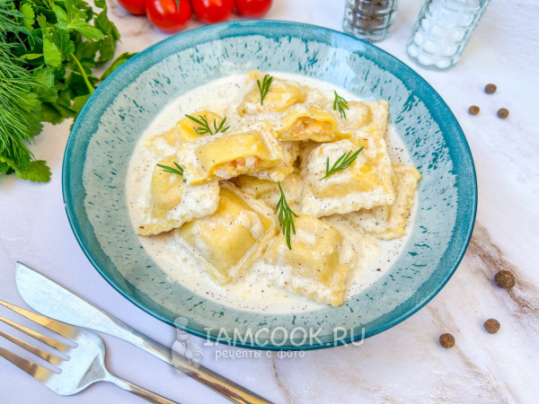 Равиоли с креветками в сливочном соусе, рецепт с фото