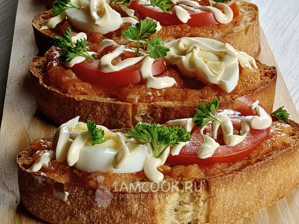 Бутерброды с кабачковой икрой, рецепт с фото