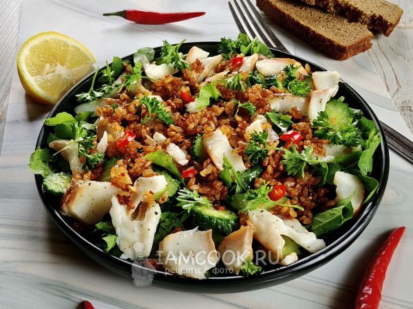 Салат с хрустящим рисом, рецепт с фото