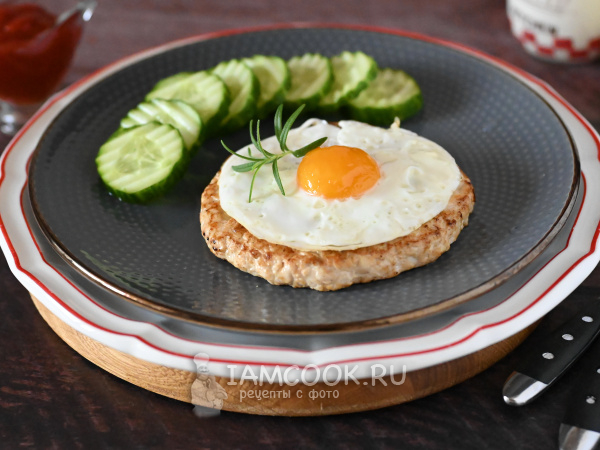 Бифштекс из курицы, рецепт с фото