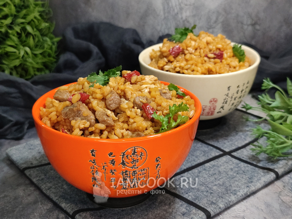 Жареный рис с говядиной по-китайски, рецепт с фото