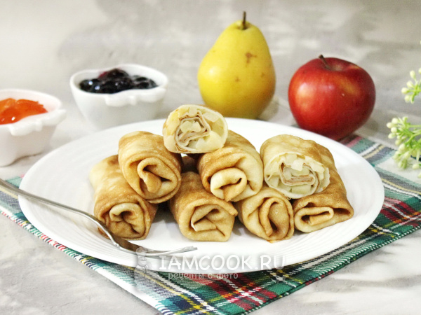 Блины с яблоком и грушей, рецепт с фото
