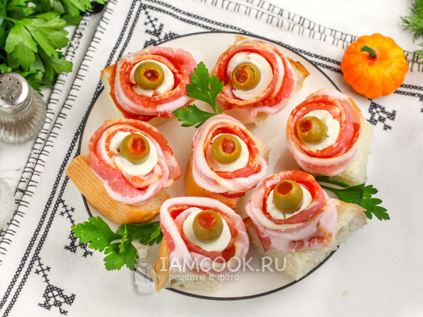 Канапе на Хэллоуин, рецепт с фото