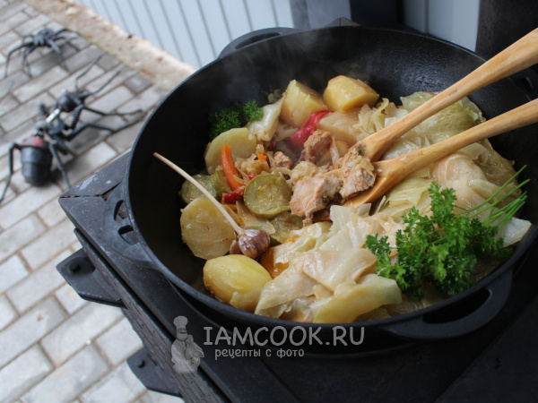 Басма в казане на костре из свинины, рецепт с фото