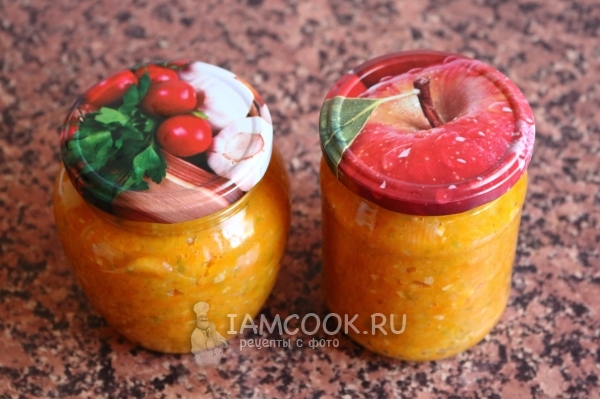 Положить икру в банки