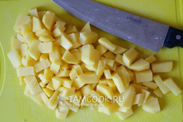 Нарезали картошку