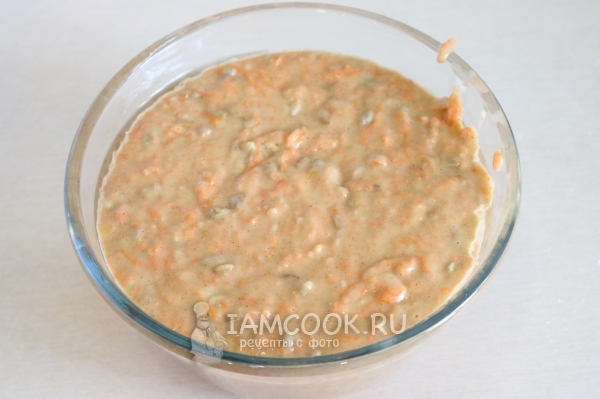 Вылить тесто в форму