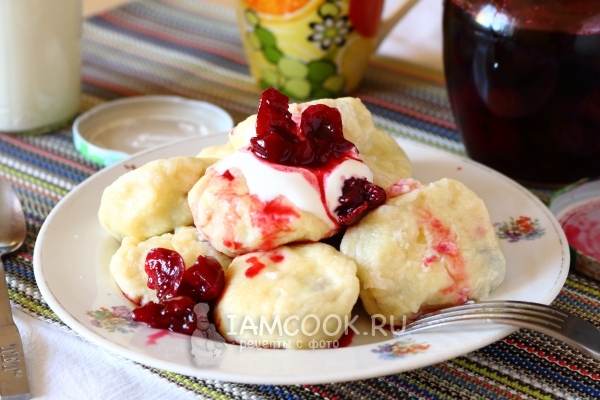 Рецепт ленивых вареников с вишней