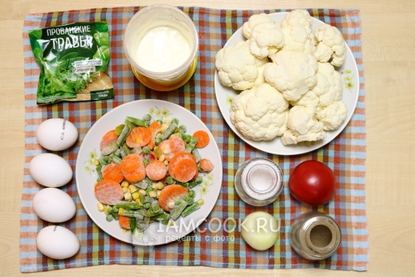 Ингредиенты для омлета с овощами в духовке