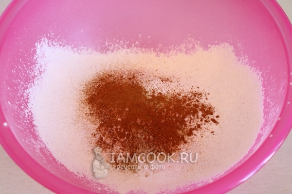 Соединить сухие ингредиенты