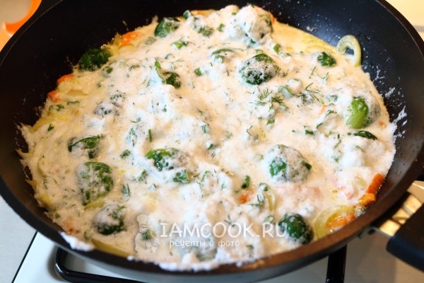 Влить белковую смесь