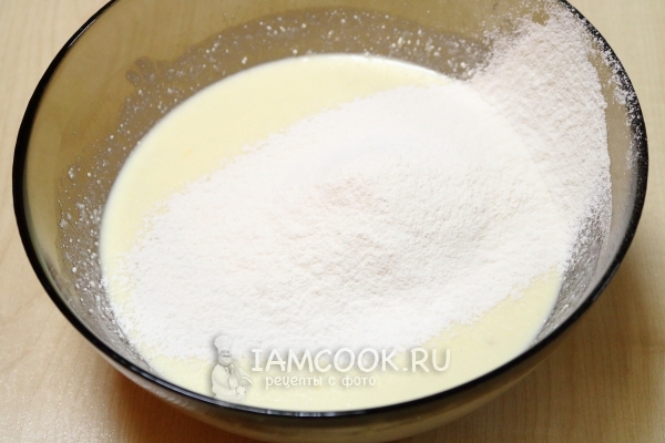 Всыпать муку