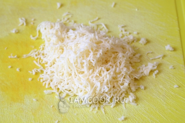 Натереть сыр