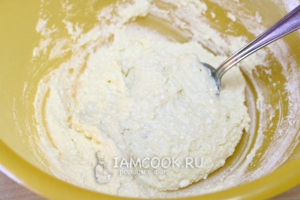 Размешать тесто