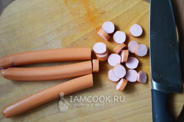 Порезать сосиски