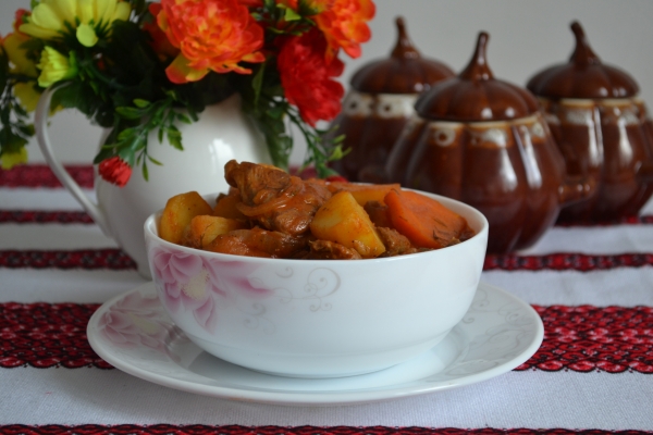 Фото чанахи в горшочках в духовке