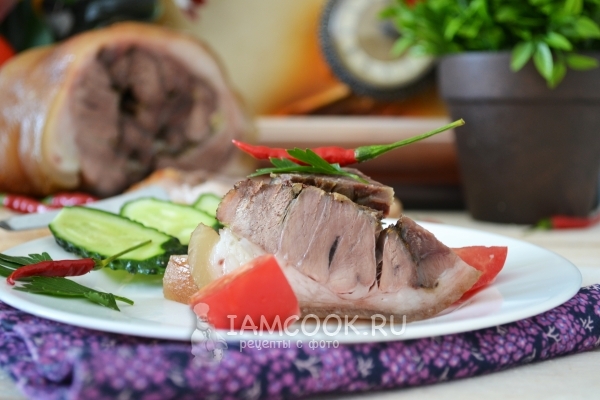 Фото подачи свиной рульки