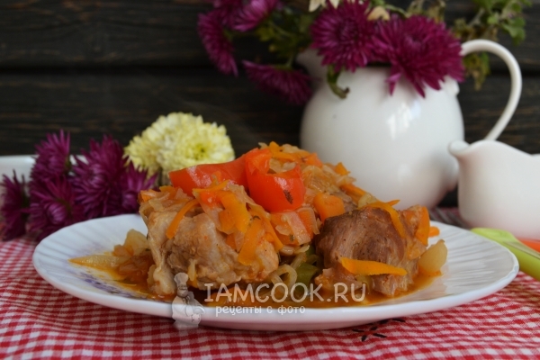 Фото овощного рагу с мясом в мультиварке