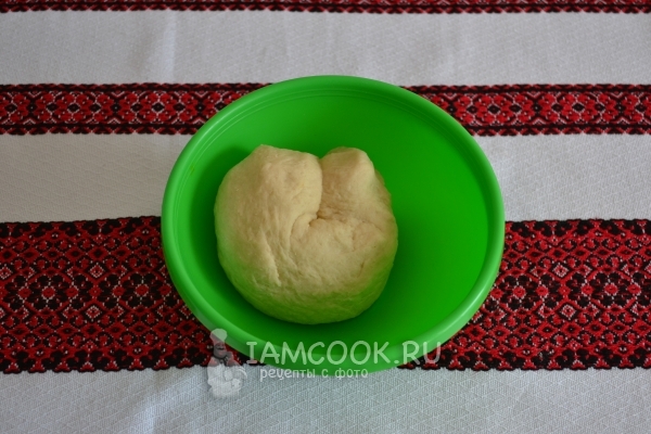 Замешиваем тесто