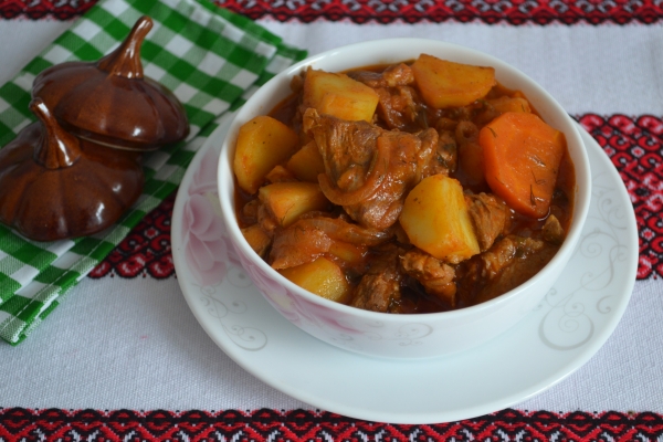 Чанахи в горшочках в духовке