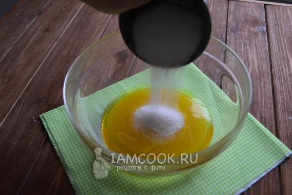 Всыпать сахар