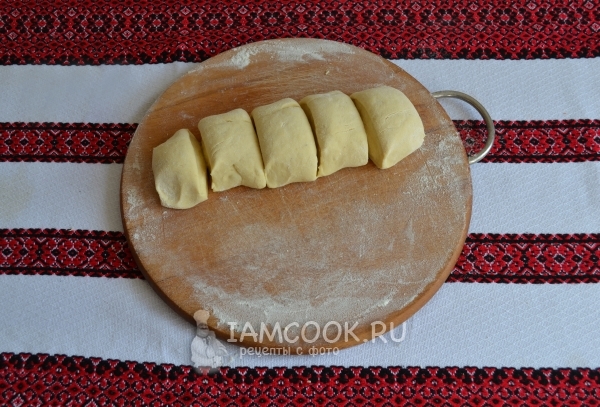 Разделить тесто на части