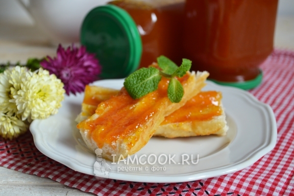 Фото яблочно-морковного пюре на зиму