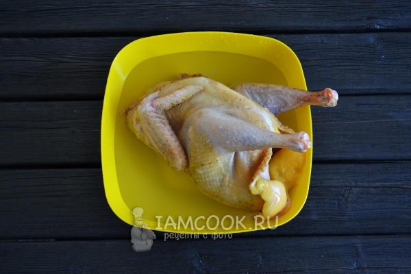 Помыть курицу