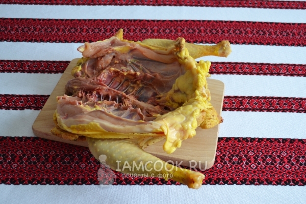 Разрезать курицу вдоль