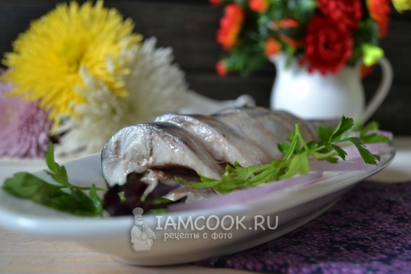 Готовая малосольная скумбрия