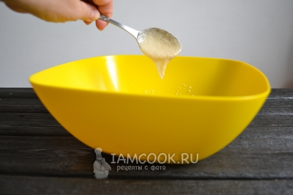 Размешать тесто