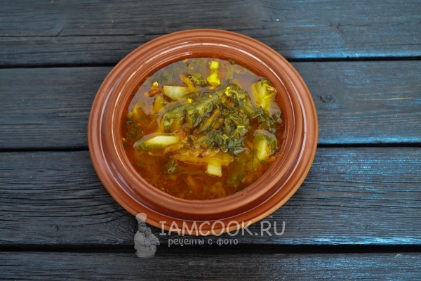 Зелёный борщ со щавелем и яйцом