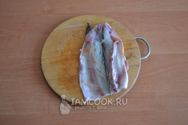 Почистить рыбу