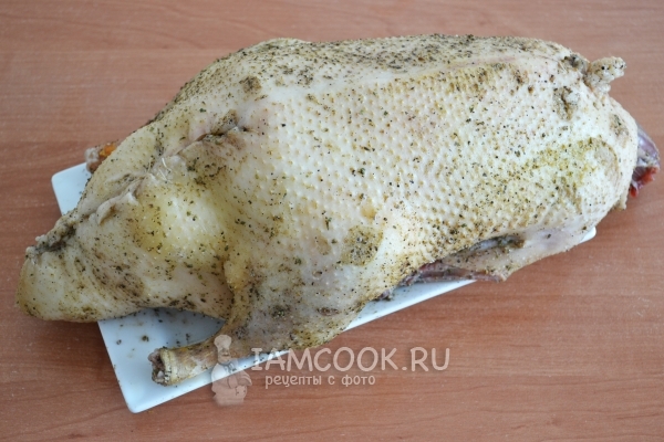 Зашить утку ниткой