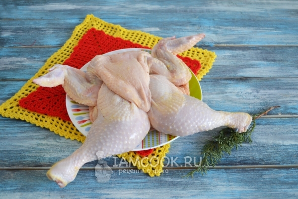 Снятая кожа курицы