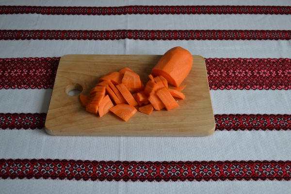Порезать морковь