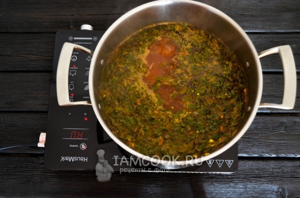 Положить зелень в суп