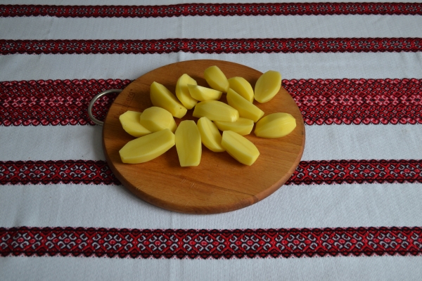 Порезать картофель
