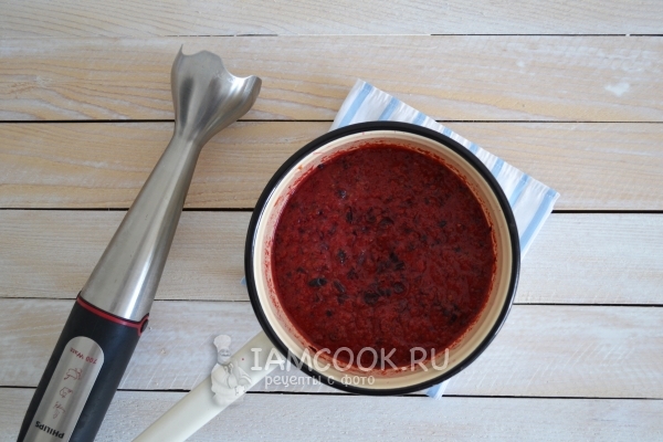 Пюрировать смородину