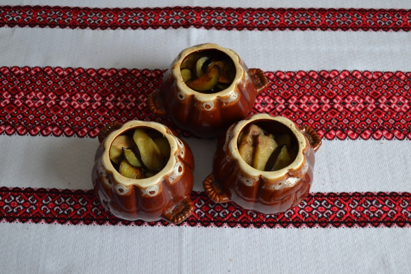 Положить баклажаны