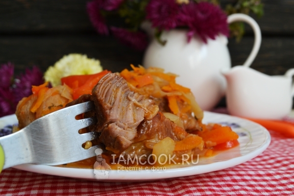 Рецепт овощного рагу с мясом в мультиварке