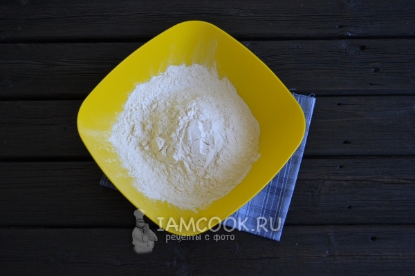 Просеять муку