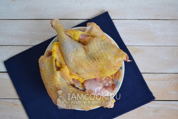 Помыть курицу