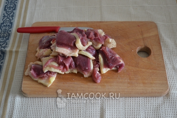 Порезать мясо