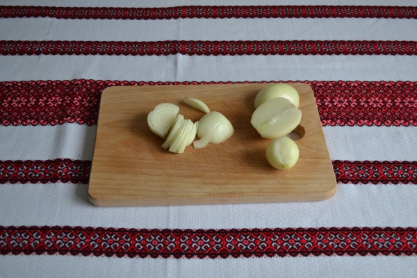 Порезать лук