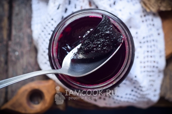 Желе-пятиминутка из черной смородины на зиму