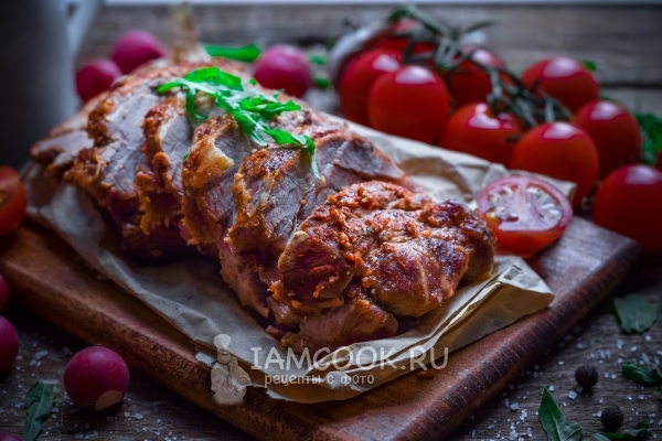 Фото запечённой cвиной вырезки в духовке