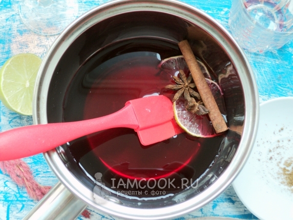 Добавить бадьян и корицу